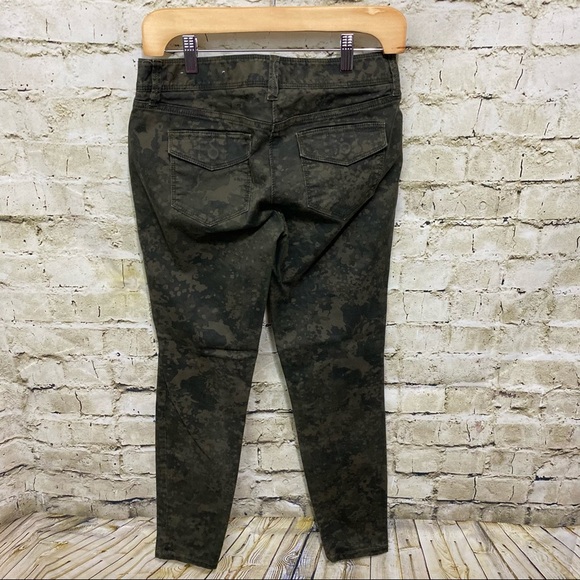 LOFT Marisa Army Green Camo Skinny Pants - Picture 3 of 5